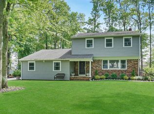 10 Timber Dr, Ocean, NJ 07712