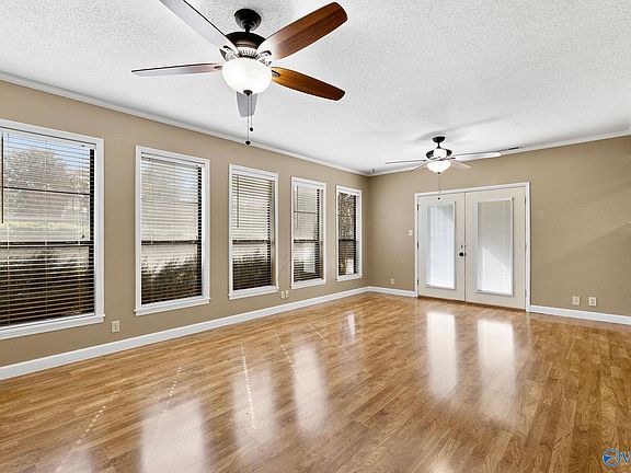 4th image of 70 Old Hillsboro Rd