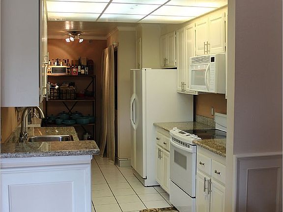 2nd image of 353 Philip Dr APT 104