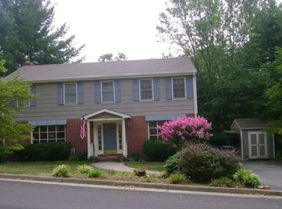 3236 Longhorn Rd, Roanoke, VA 24018