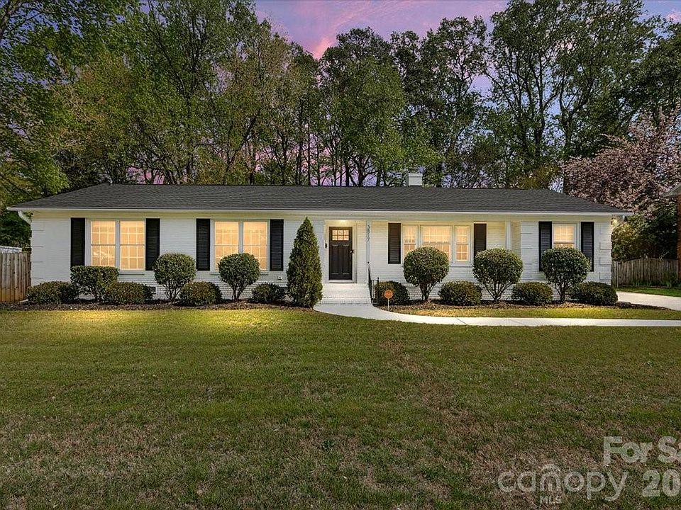 1st image of 3817 Flowerfield Rd