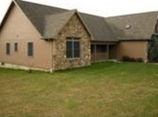 1632 Rosalie Dr, Hellertown, PA 18055