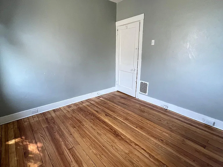 206 Bertha St — Photo 7
