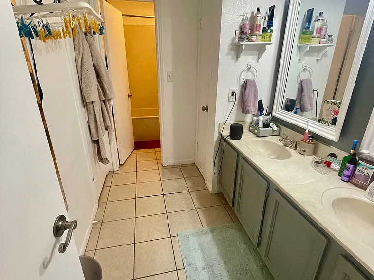 421 W San Antonio St #E1 — Photo 19