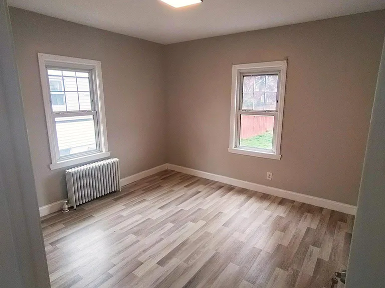 42 Victory St — Photo 14