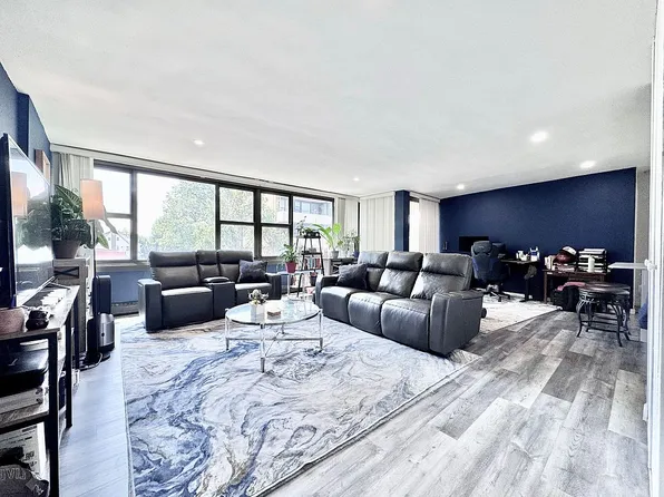 1021 162nd St APT 5D, Flushing, NY 11357