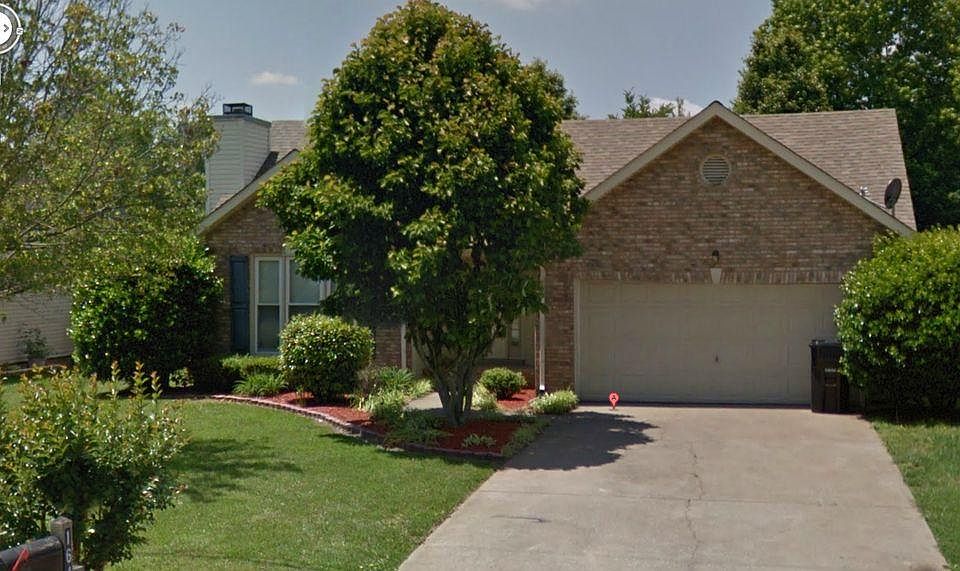 1st image of 164 Shady Maple Dr