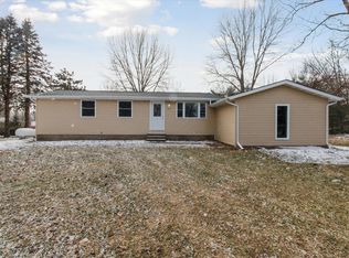 56022 Sewanee Trl, Colon, MI 49040