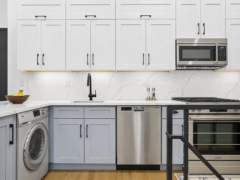 841 Dekalb Ave #1R — Photo 4