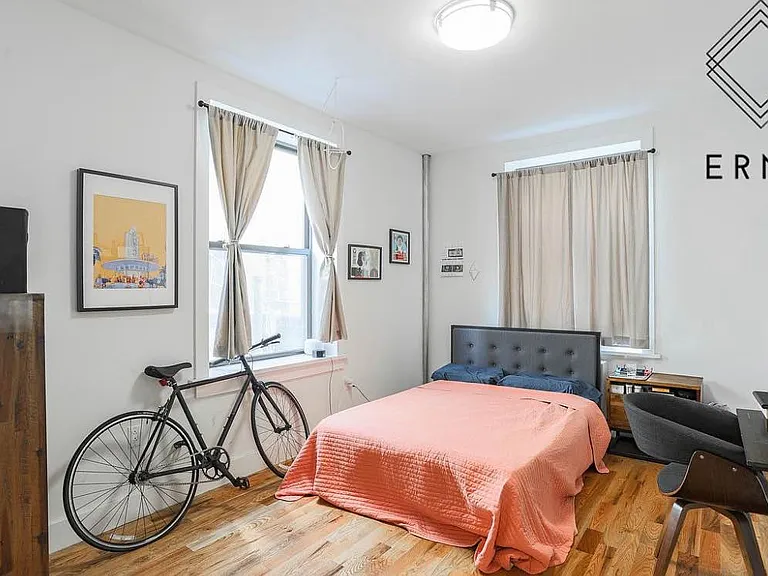 11 Maple St #A3 — Photo 2