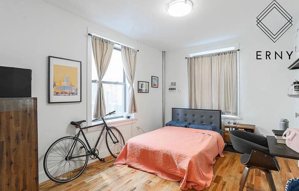 Building Photo - 11 Maple St #L6
