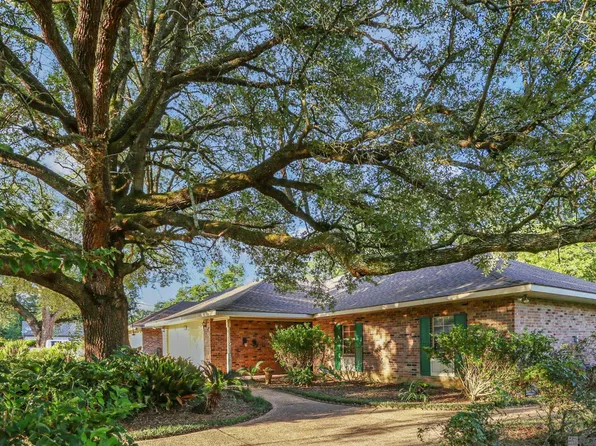 3228 Race St, Jackson, LA 70748