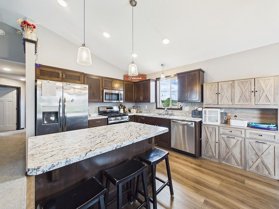 1st image of 114 Collina Cir