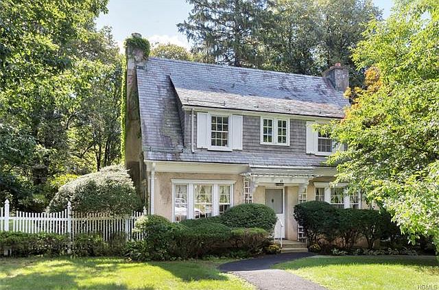 1st image of 43 Willard Ave