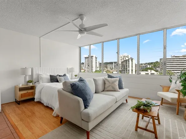 1550 Wilder Ave APT A705, Honolulu, HI 96822