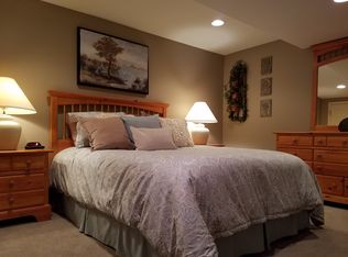 8752 Carey Woods Ln, West Chester, OH