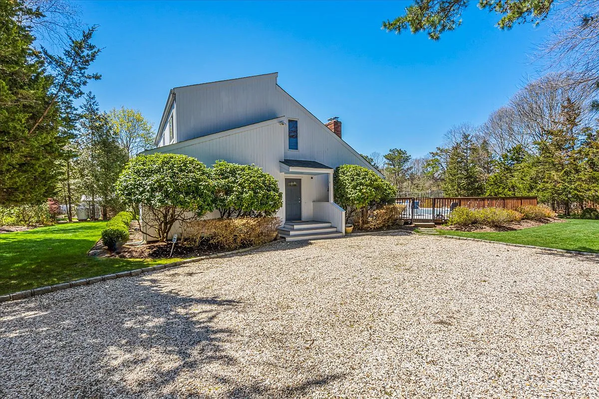 Westhampton Summer Rental | Pool | Tennis | Close to Village — Photo 2