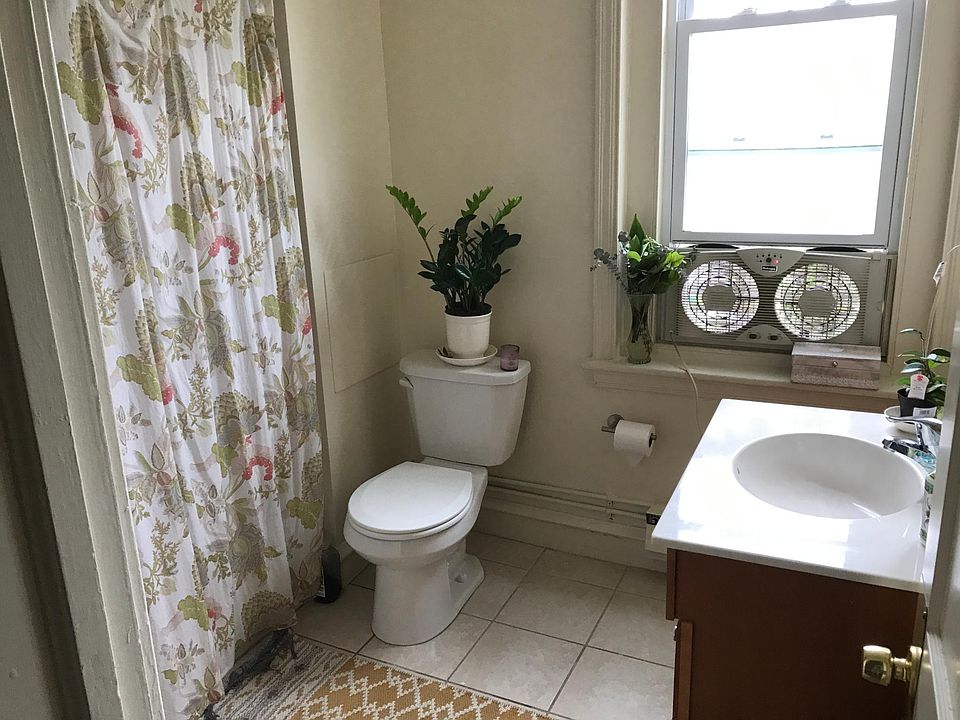 Bathroom with shower and tub