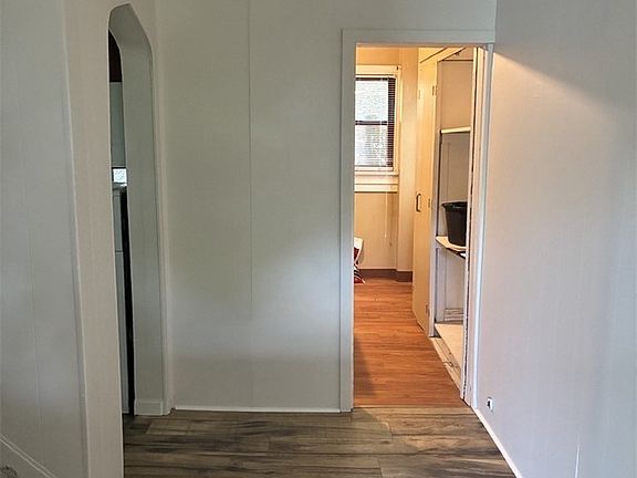 4th image of 9 Marchmont St