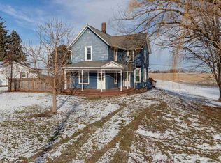 305 W Lloyd St, Reynolds, IL 61279