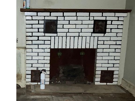 5th image of 152 Chapel Hill Road