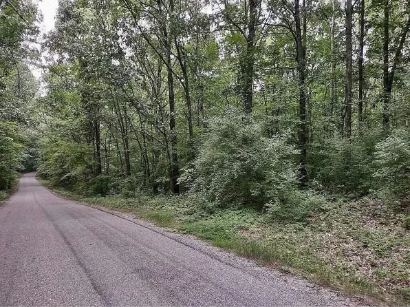 1444 Hawthorne Hills Dr SE, Ada, MI 49301