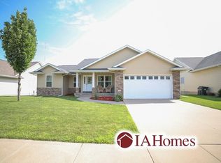 5108 Windmill Ct SW, Cedar Rapids, IA 52404