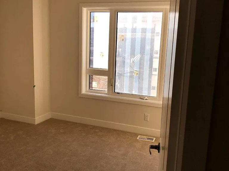 20 Donald Fleming Way — Photo 3