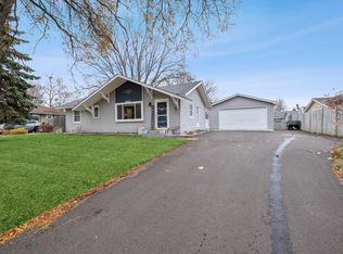 8475 Glenbrook Ave S, Cottage Grove, MN 55016