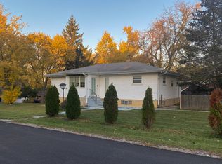 23725 N Field Rd, Lake Zurich, IL 60047