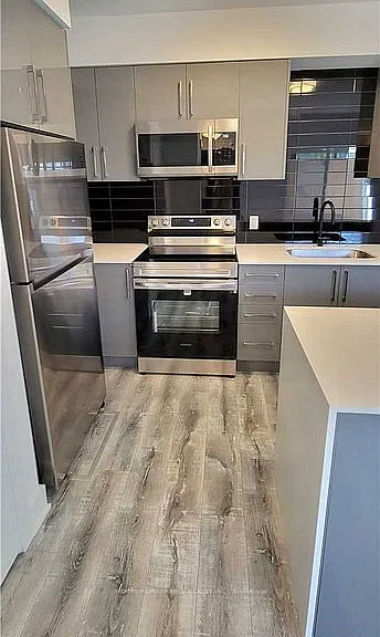 6065 McLeod Rd #102 — Photo 2