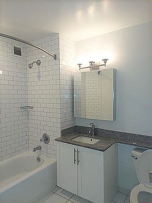 4th image of 9745 Queens Blvd APT 1004