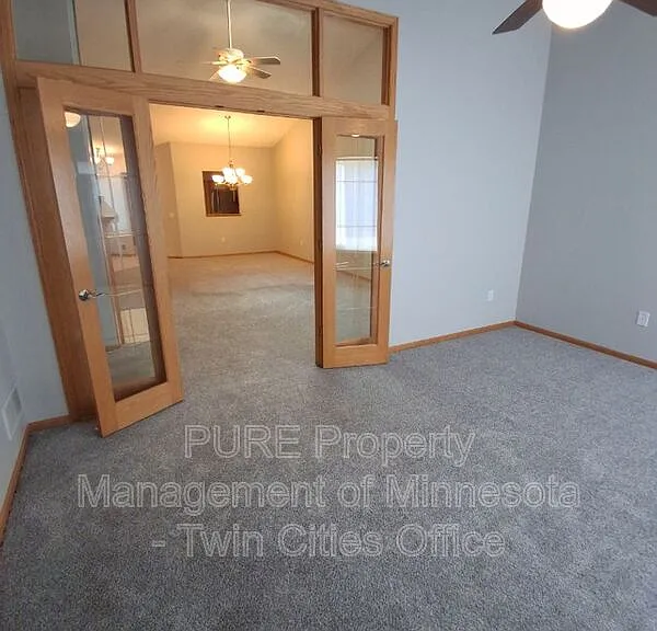 612 Lake View Dr — Photo 5
