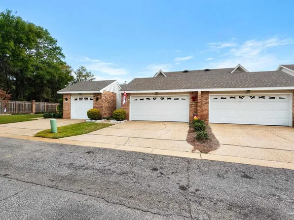 5051 Grande Dr APT B5, Pensacola, FL 32504