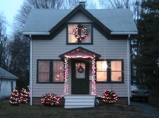 54 Maple St, Attleboro, MA 02703