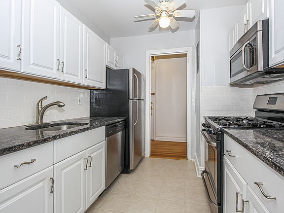 5th image of 10 Nosband Ave APT 6H