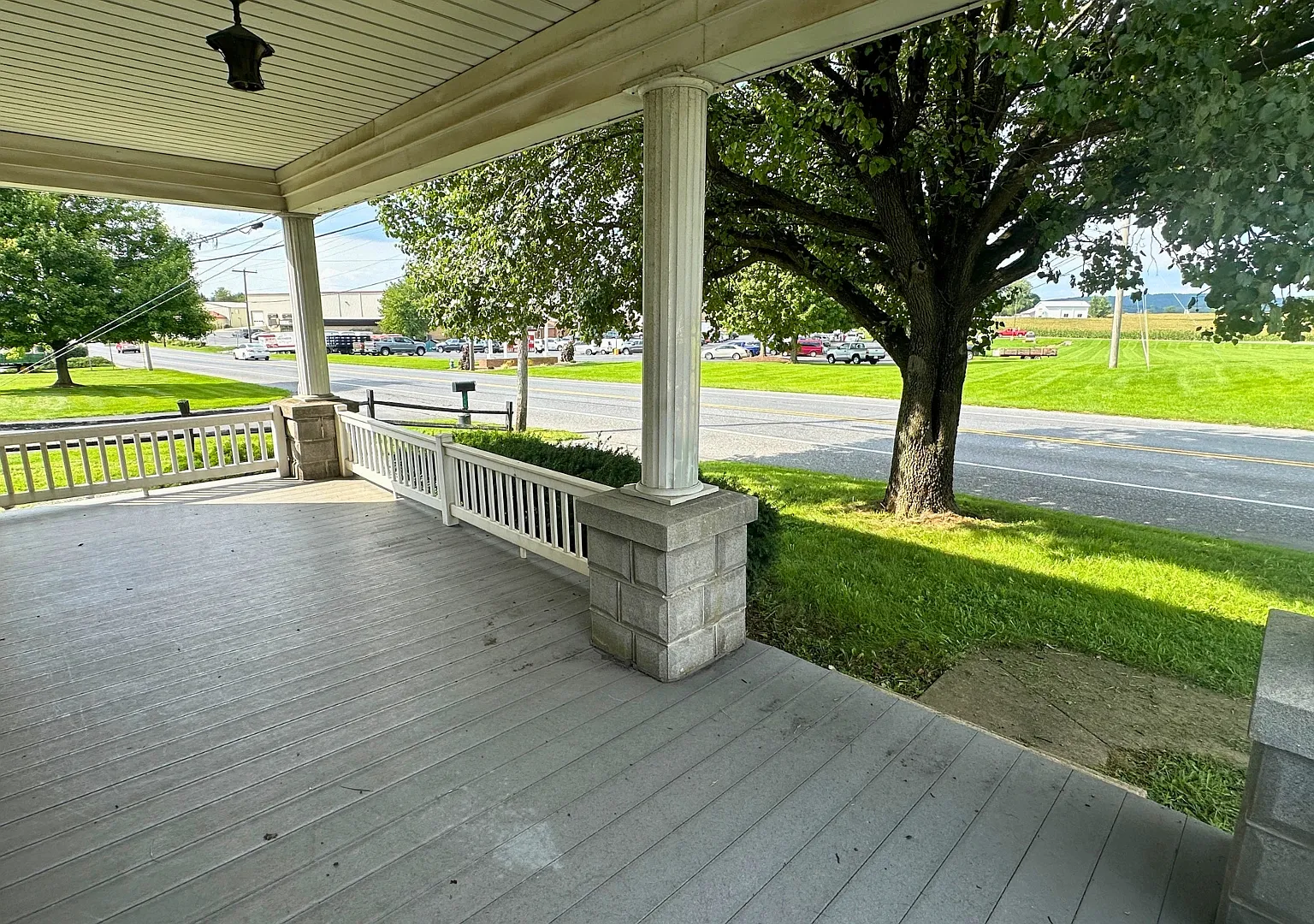 4 bed, 1.5 bath, 1627 sqft, $1,895 — Photo 4