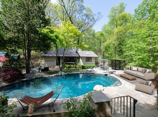 803 Mayflower Ct, Middletown, NJ 07748