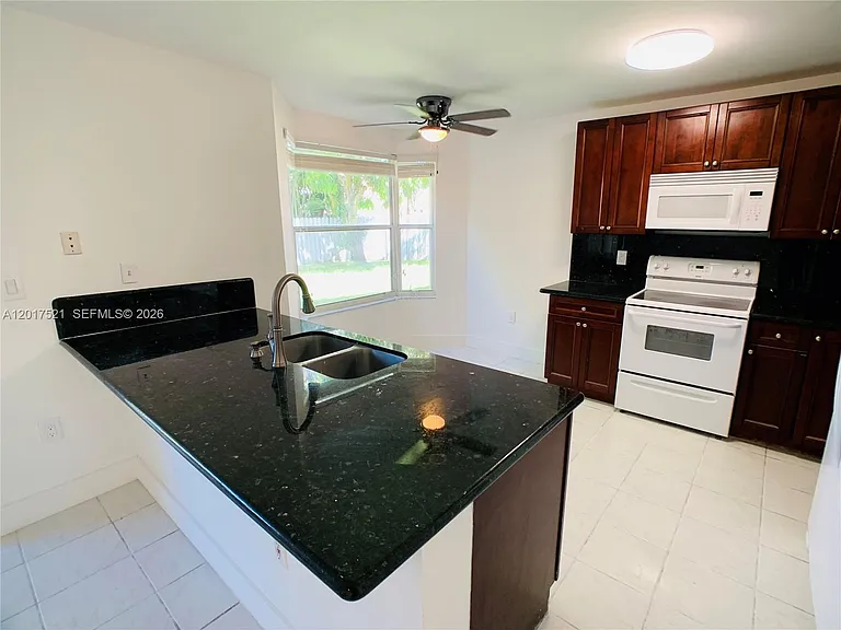18801 NW 12th St — Photo 43