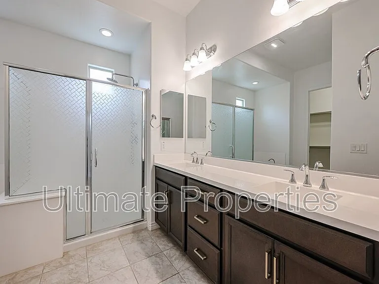 28422 N 131st Dr — Photo 12