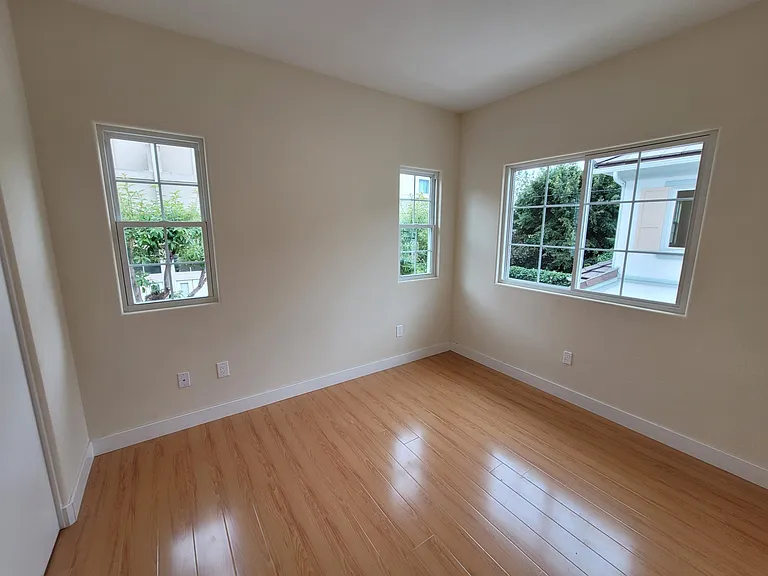727 S Stoneman Ave #B — Photo 31