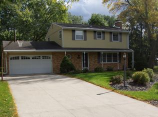 5131 Westmill Rd, Minnetonka, MN 55345