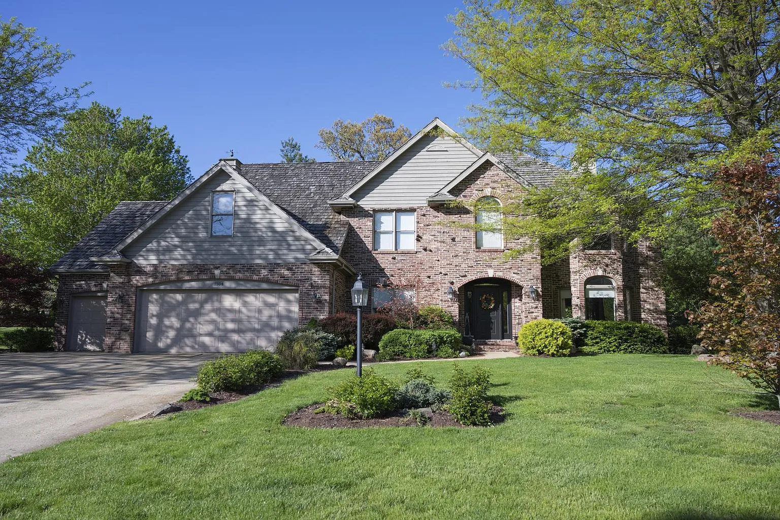 1104 Oak Creek Rd photo 1