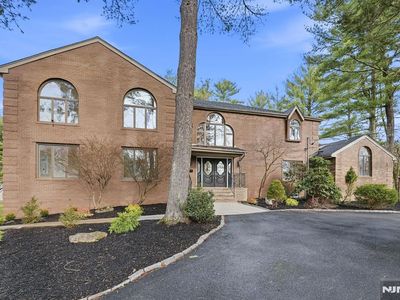 921 Franklin Lake Rd, Franklin Lakes, NJ, 07024