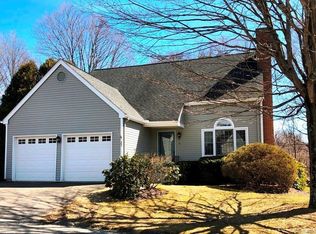 25 Woodbury Hl UNIT 25, Woodbury, CT 06798