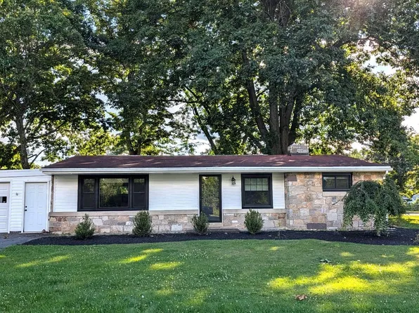 1360 Harris St, State College, PA 16803