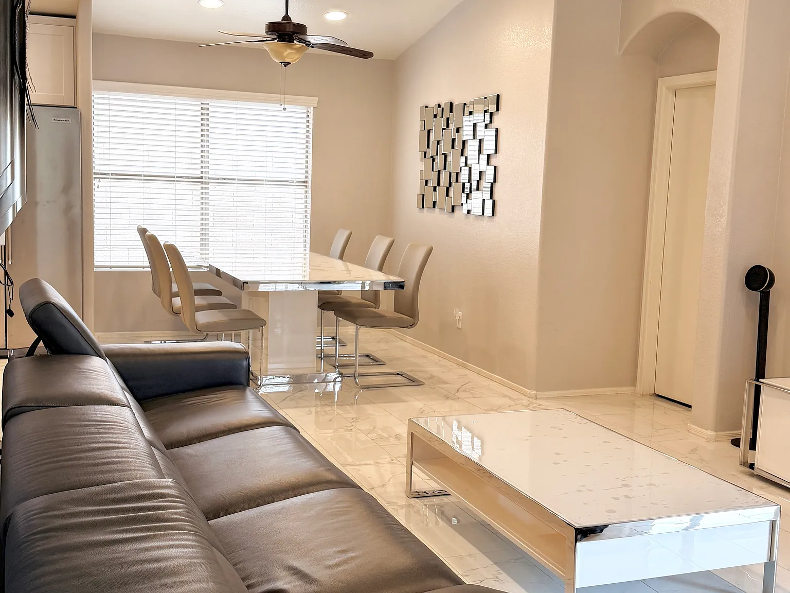3 bed, 1540 sqft, $800 — Photo 2