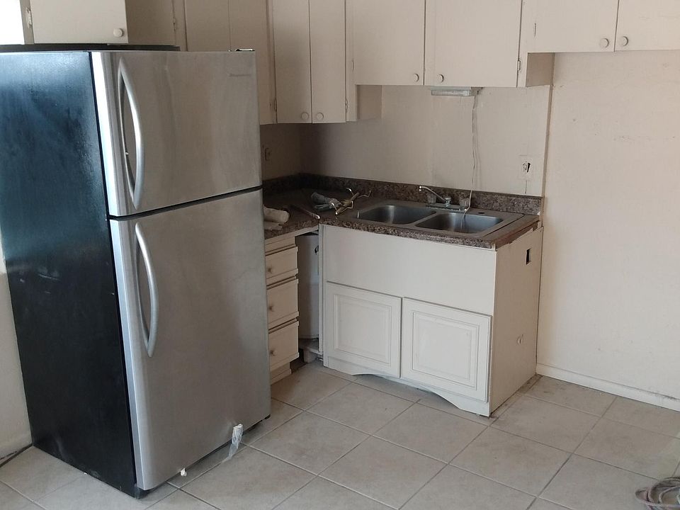 1st image of 2607 N Geronimo Ave #B