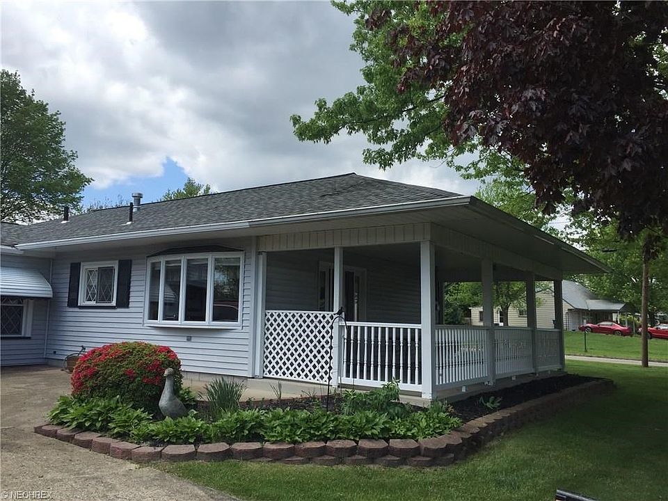 2nd image of 4203 Woodmere Dr