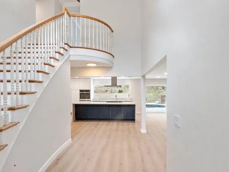 22540 Margarita Dr — Photo 12